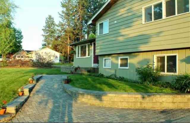 Available now! - 10422 East 13th Avenue, Spokane Valley, WA 99206