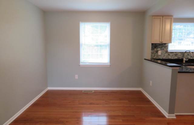 9703 GLEN AVENUE Gallery 4