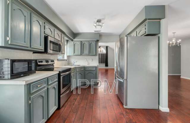 5233 ClearView Gallery 4