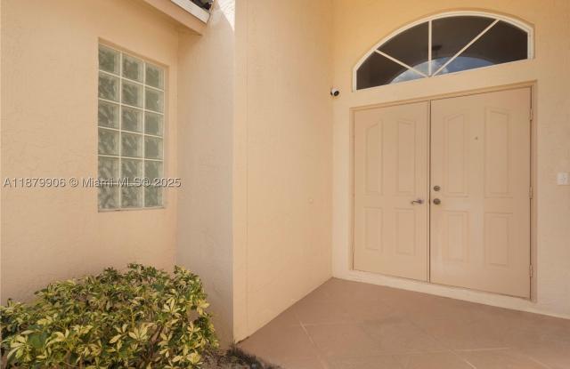 2549 Egret Lake Dr Gallery 3