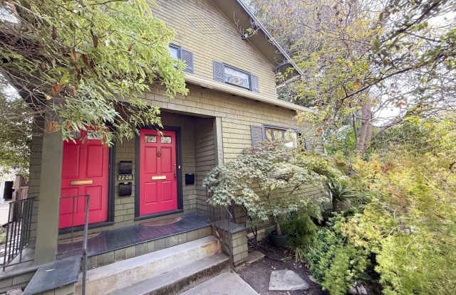 2208 Ward St. photos photos