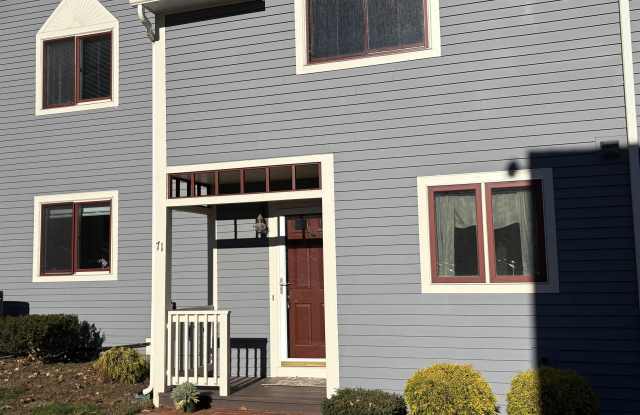 71 Spinnaker Way - 71 Spinnaker Way, Portsmouth, NH 03801