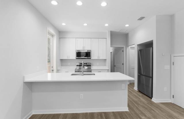816 NW 7th Pl - New Construction Gallery 3