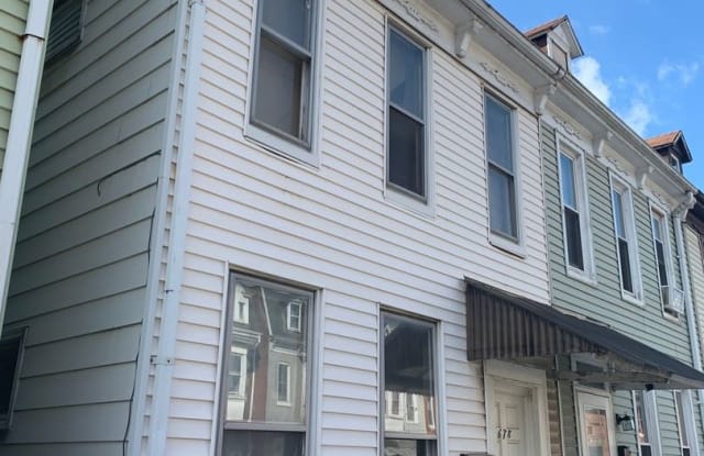 678 E. Philadelphia St. - 678 East Philadelphia Street, York, PA 17403