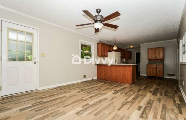 114 Deerwood Circle Gallery 4