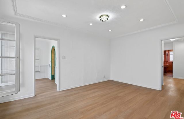 900 S Wooster St Gallery 4