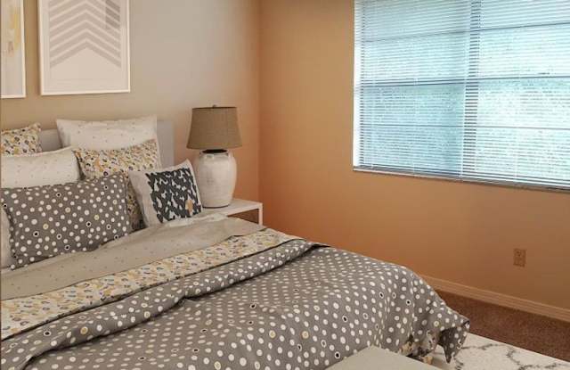 $995 - 2/1.5 - Downstairs Unit - MOVE IN SPECIAL - 466 Bentwood Lane, Bellair-Meadowbrook Terrace, FL 32073