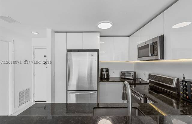 6545 Indian Creek Dr Gallery 4