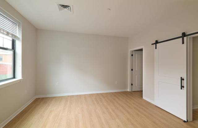 The Seville Apartments Gallery 4