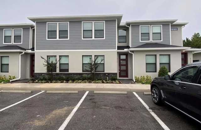 4714 TERRA ESMERALDA Drive Gallery 1