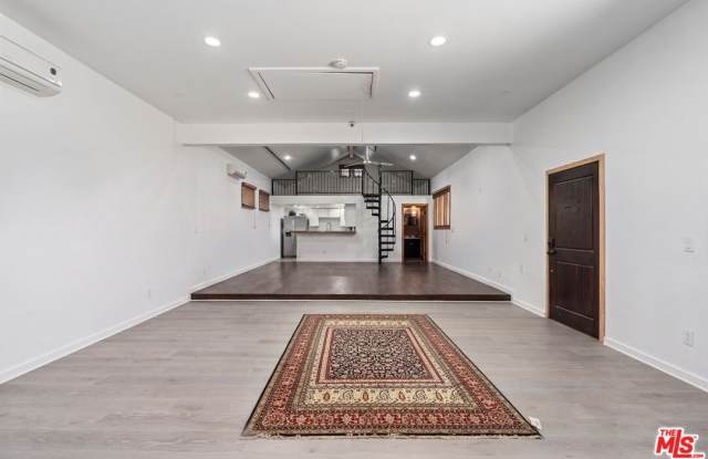6438 W 87th Pl Gallery 3