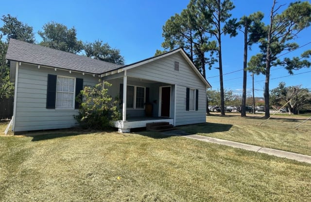 2700 Enterprise Blvd - 2700 Enterprise Boulevard, Lake Charles, LA 70601