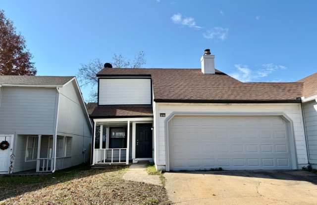 One bedroom, Two Car Garage photos photos