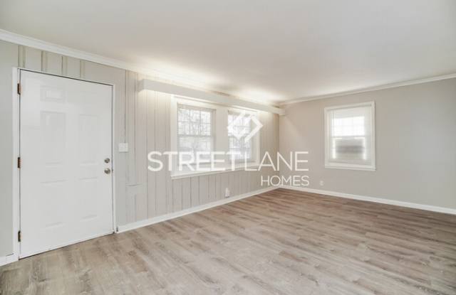 2385 Hiawatha Park Drive Gallery 3