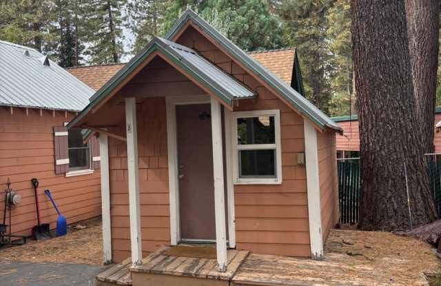 Nice studio in Tahoe City available now! - 2815 Lake Forest Road, Dollar Point, CA 96145