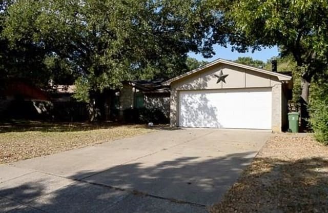 4208 Hunters Court - 4208 Hunters Ct, Arlington, TX 76016
