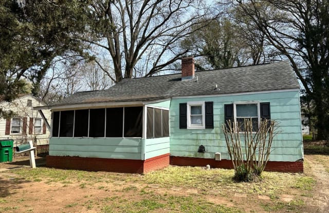 823 Seldon Drive - 823 Seldon Drive, Charlotte, NC 28216