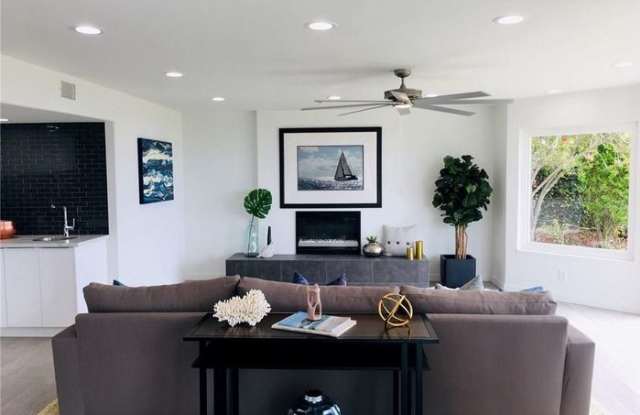 6804 Vallon Drive Gallery 4