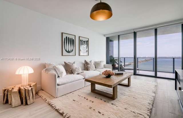 3131 NE 7th Ave # 3804 (A11734381) photos photos