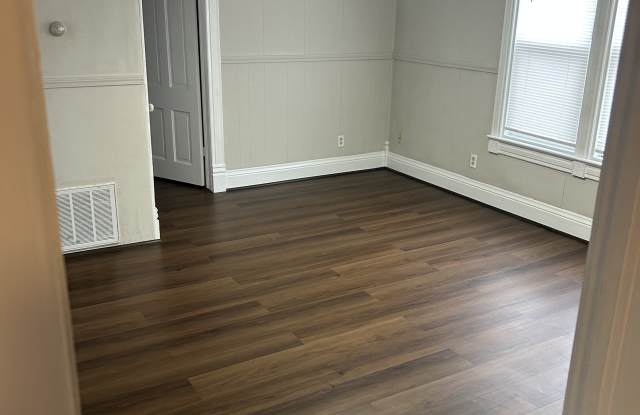 112 W State St photos photos