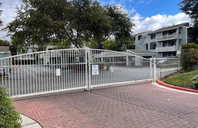2 bedrooms 2bath Condo in Fremont gated community with pools photos photos