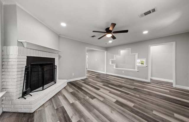 4529 Sanger Avenue Gallery 4