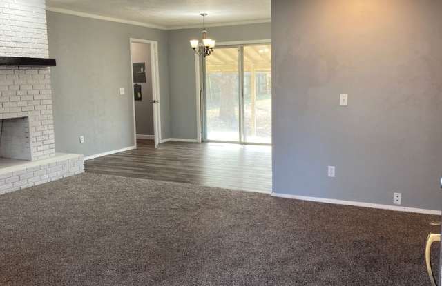 3 bedroom/1.5 bathroom house/2 car garage photos photos