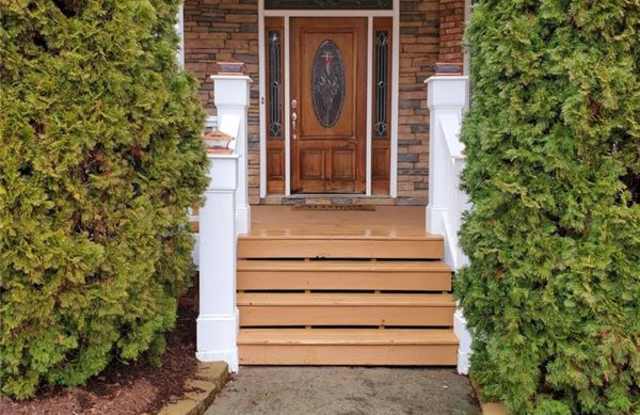 2002 Mccook Drive NW Gallery 2