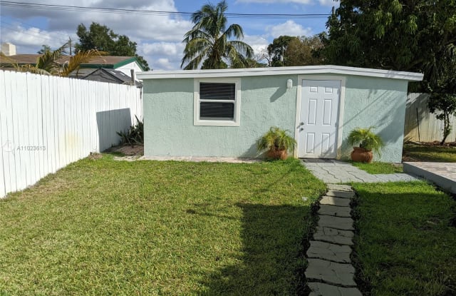 2231 SW 14 Street - 2231 SW 14th St, Fort Lauderdale, FL 33312