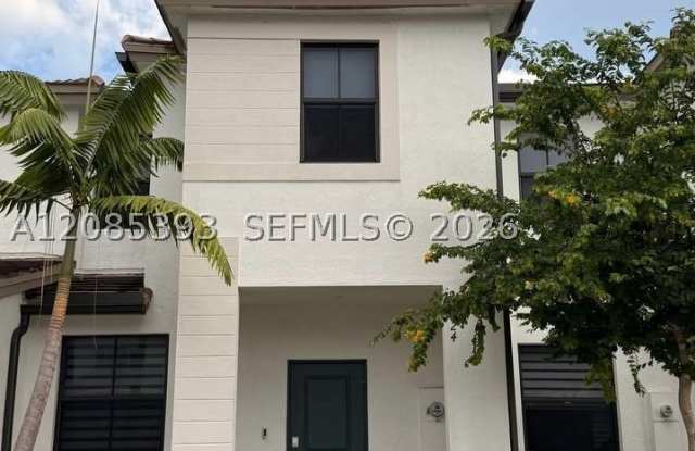 23424 SW 127th Pl Gallery 1