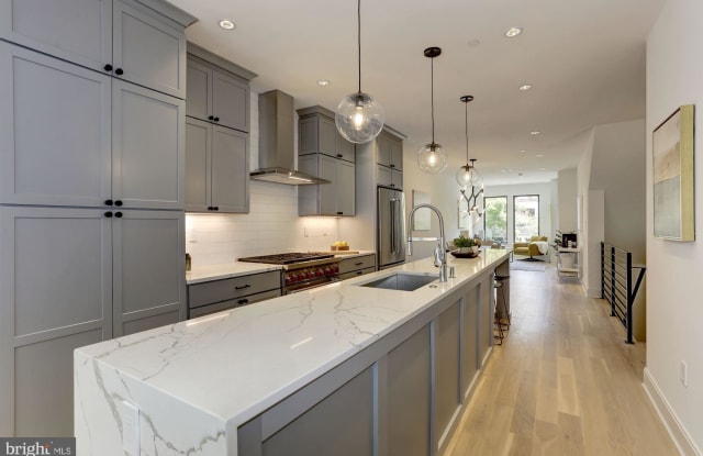 922 6TH STREET NE - 922 6th Street Northeast, Washington, DC 20002