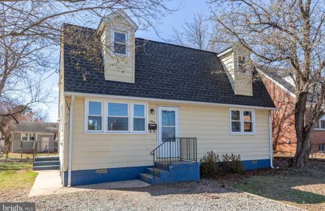 1503 DIXON ST photos photos