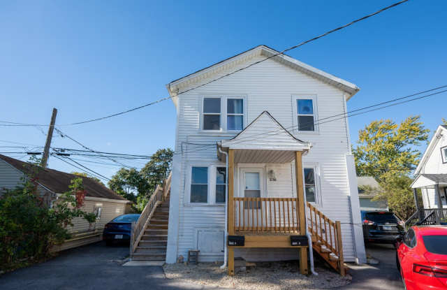 3706 Chicago Road unit: 2 photos photos