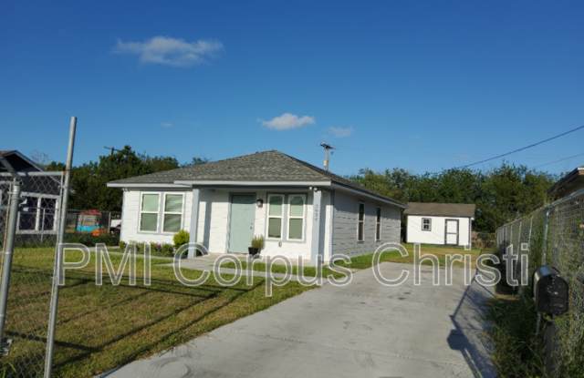 2934 Carver Dr photos photos
