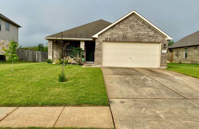 3 bedroom, 2 bathroom Leander home that backs greenbelt!! - 200 Falcon Lane, Williamson County, TX 78641