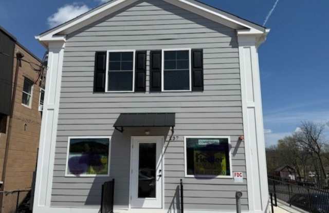 237 Main St photos photos