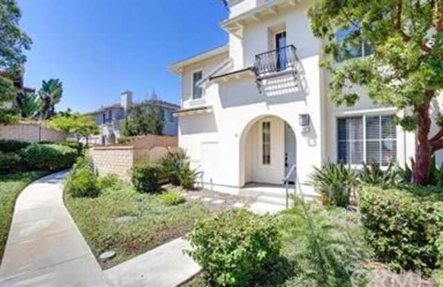 11 Camino Celeste - 11 Camino Celeste, San Clemente, CA 92673
