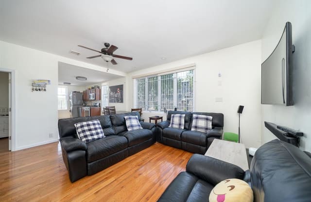 513 14TH ST - 513 14th Street, Union City, NJ 07087