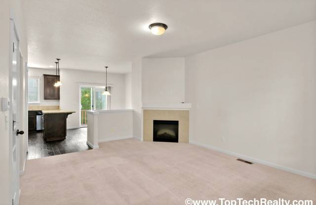 Charming 3 BD* 2.5 BA* Townhome! Excellent Location- Hardwood Floors, A/C, Open Floor Plan! photos photos
