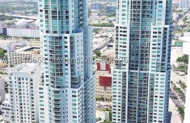 244 Biscayne Blvd Gallery 2