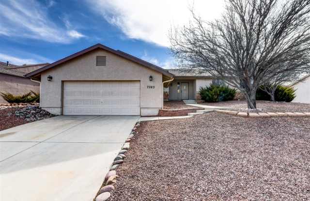 4 Bedroom, 2 Bathroom Home in Viewpoint. photos photos