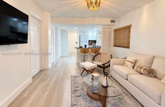 1918 Brickell Ave Gallery 2