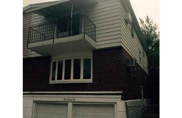 371 AVON STREET photos photos