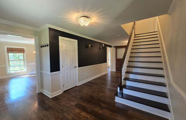 409 N Fulton St ~ Raeford Gallery 4