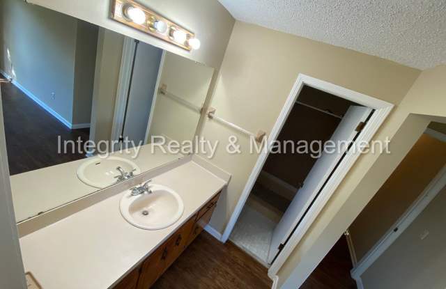 3Br/2Ba in The Meadows Gallery 3