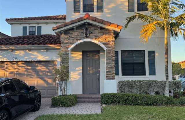 3501 W 92nd Pl - 3501 West 92nd Place, Hialeah, FL 33018