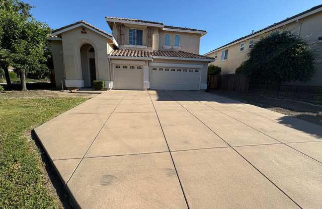 100 Mt Adams Cir. Vacaville 95688 photos photos