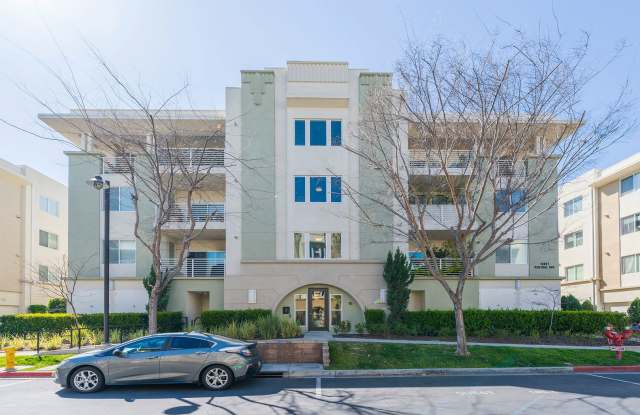 Central Avenue - 13021 Central Avenue, Hawthorne, CA 90250