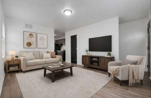 Renovated 2 Bedroom Townhome! photos photos