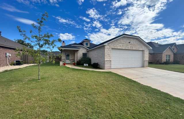 4 Bed 2 bath Frenship ISD - 402 Cowboy Lane, Wolfforth, TX 79382